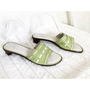 CAROLE LITTLE Sz 8M Lime Green / White Woven Slide